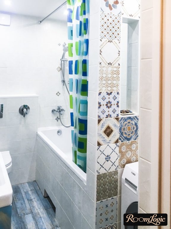 patchwork in the bathroom 43 square feet with toilet