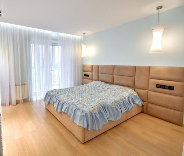 peach color in modern bedroom