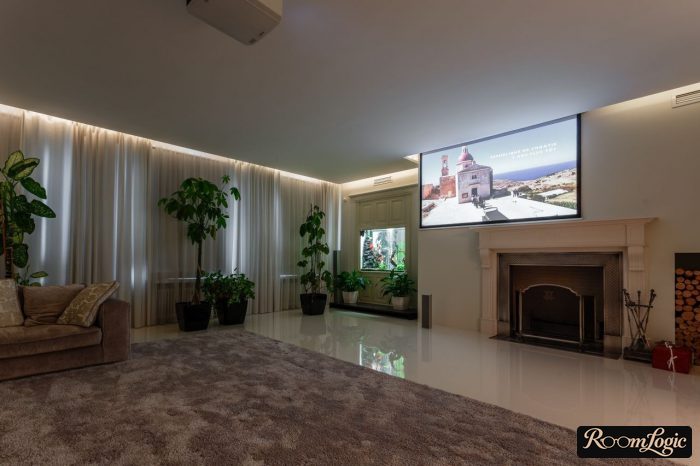 perimeter ceiling lighting in the living room