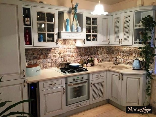 Real Provence style in a small kitchen