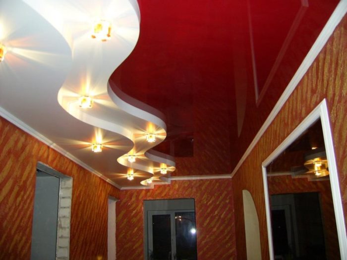 red stretch ceiling in entryway