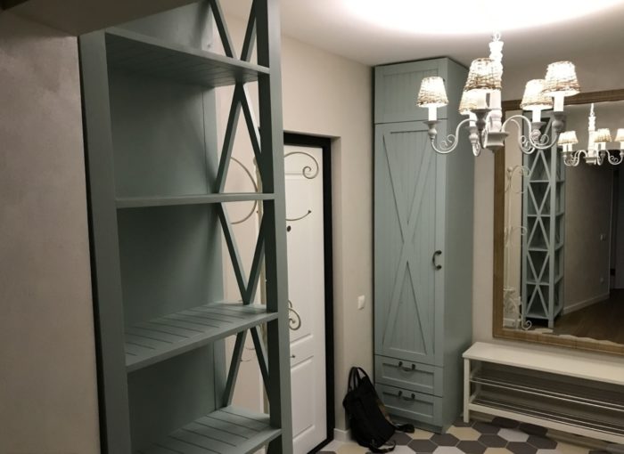 wall finish in modern small entryway