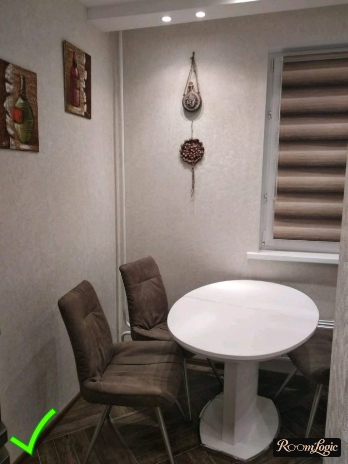 Serene gray non-woven wallpaper for the kitchen