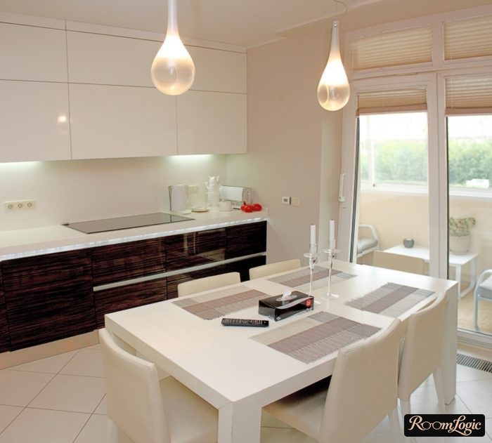 shades on the kitchen with balcony door