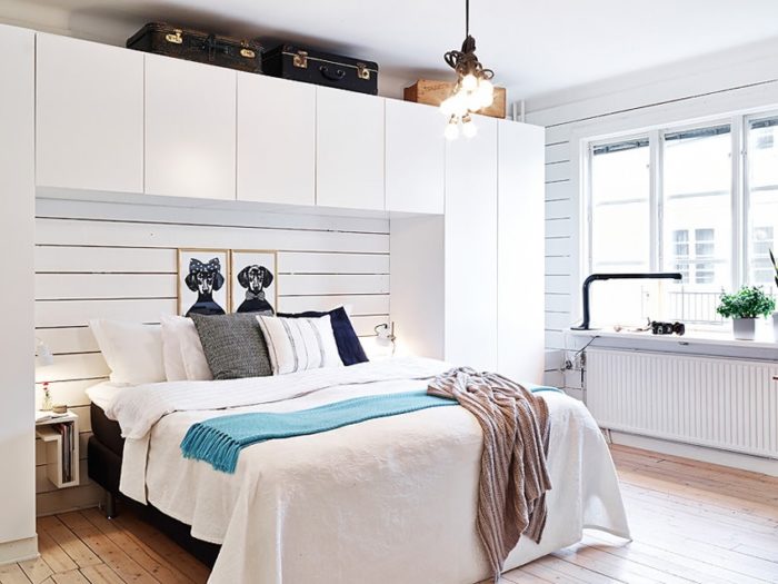 shelf placement in small bedroom