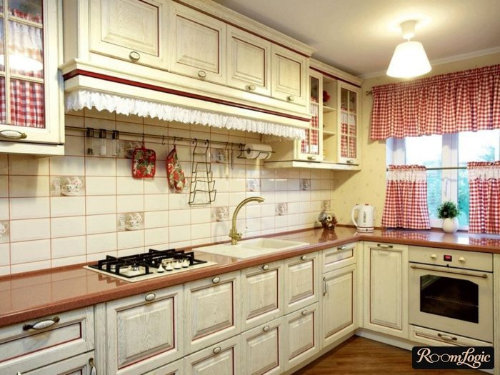 short curtains to mid-window on the kitchen in provence style