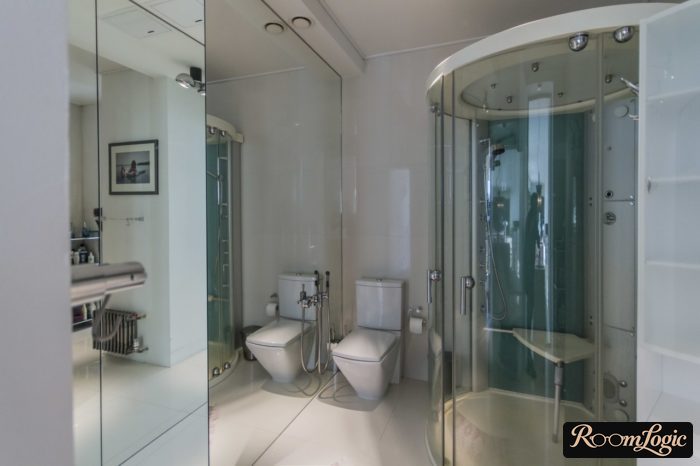 shower enclosure in the interior