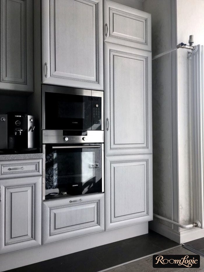 silver-colored kitchen in neoclassical style