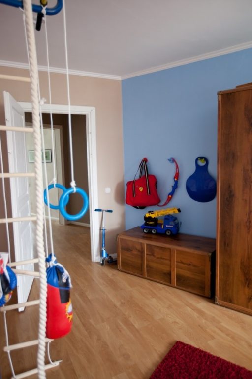 simple design room for two boys