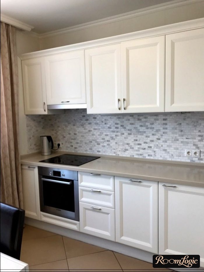 simple kitchen design in neoclassical style