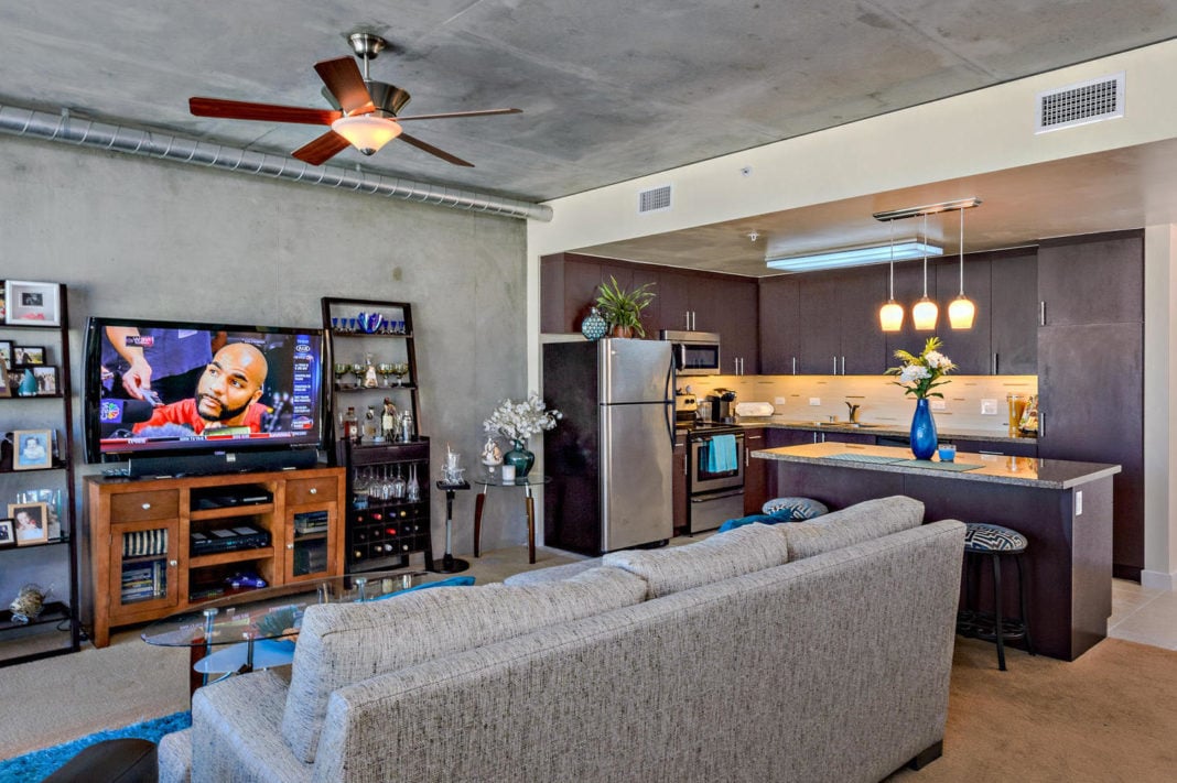 design of the living room combined with the kitchen