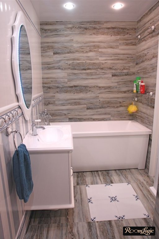 small classical bathroom