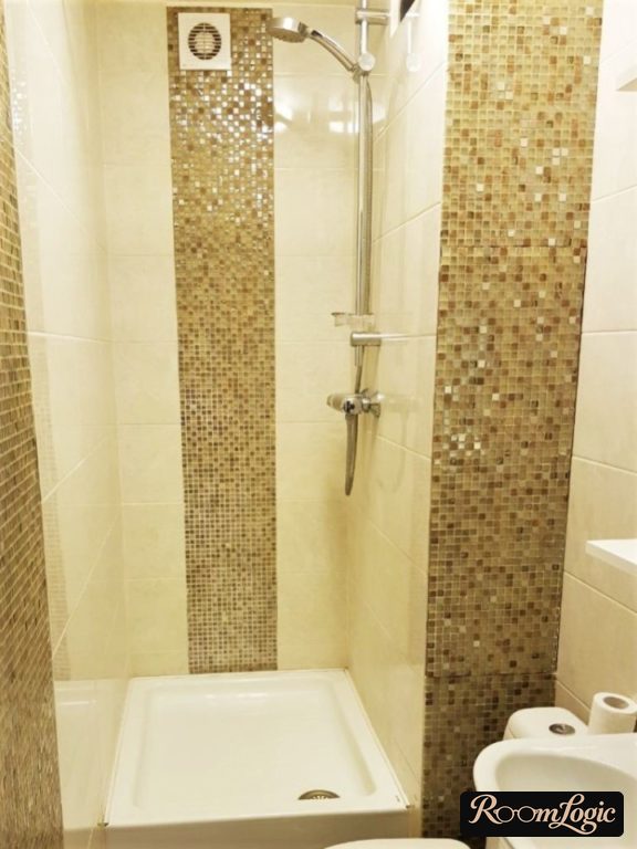 small shower without a door