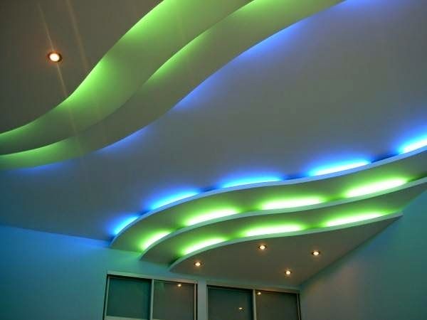 staircase-starting ceiling with lighting