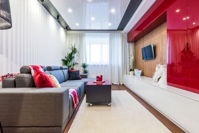 striped-wallpaper-in-living-room