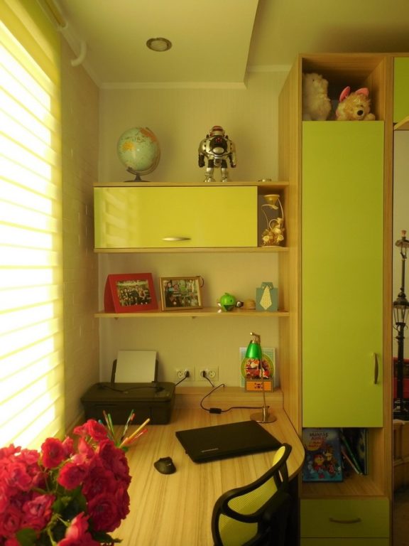 table for two schoolchildren in the kids’ room