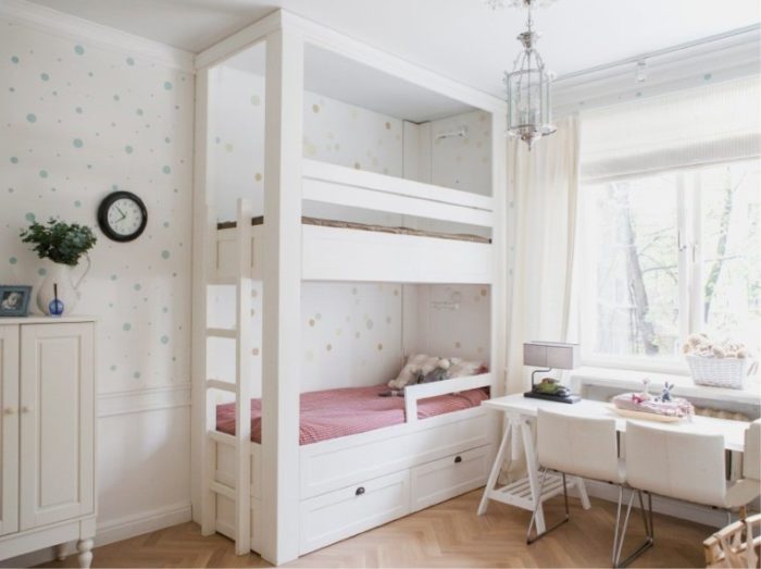 Tall two-story bed for two girls