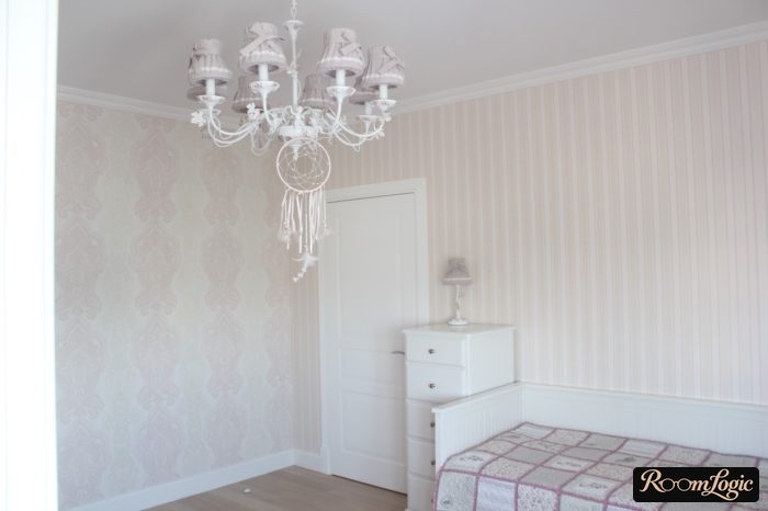 teen girl's provence style interior