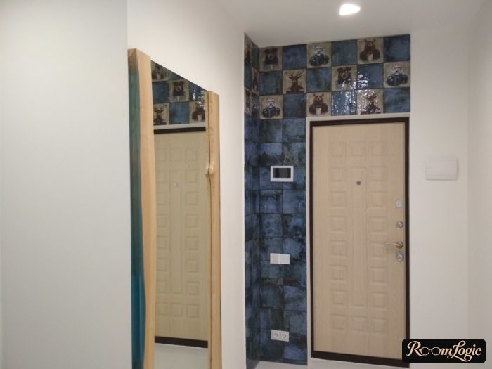 tile entryway wall