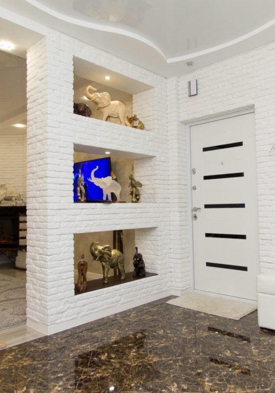 tile in dark marble pattern in entryway