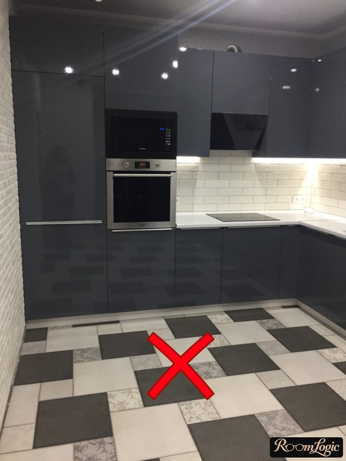 tile pattern on the kitchen floor