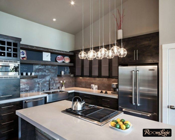 tile with metal-look on the kitchen backsplash in loft style