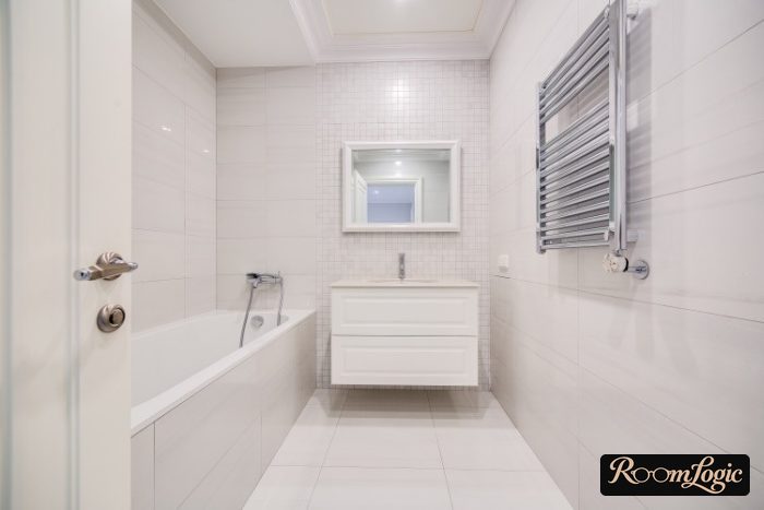 tiled zoning of the bathroom