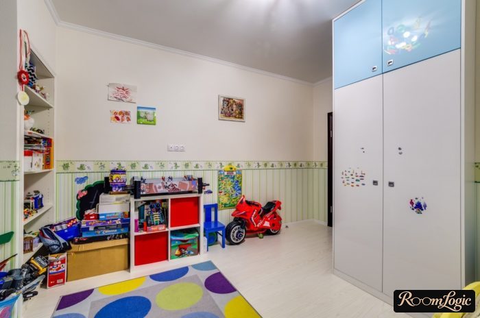 toy storage in kids’ room