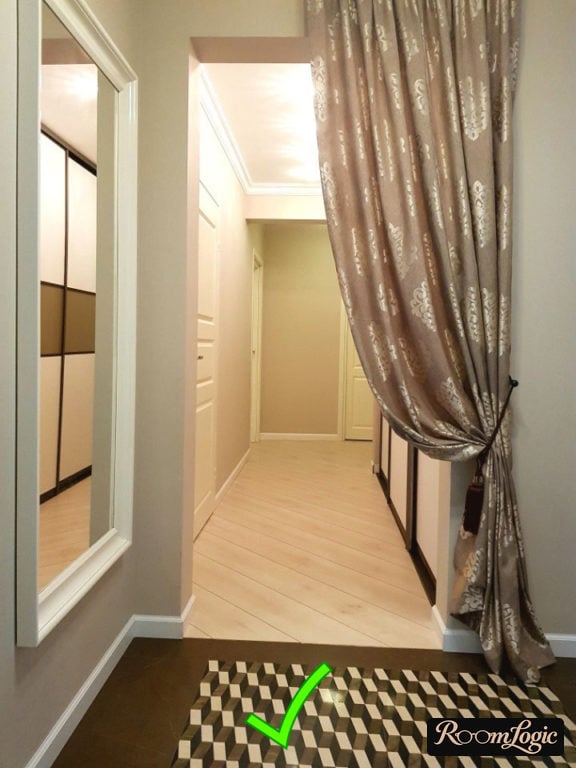 transition between laminate and tile