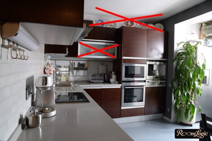 translucent glass in small kitchen cabinets