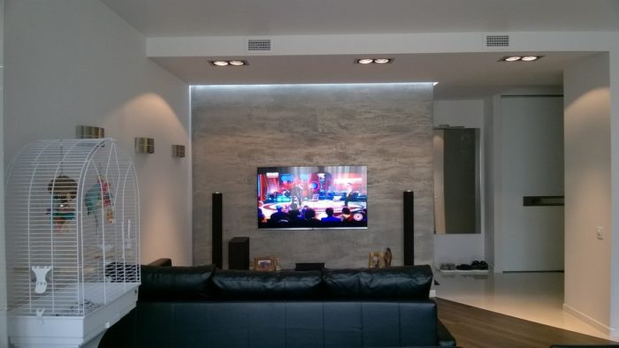travertine textured plaster in the interior