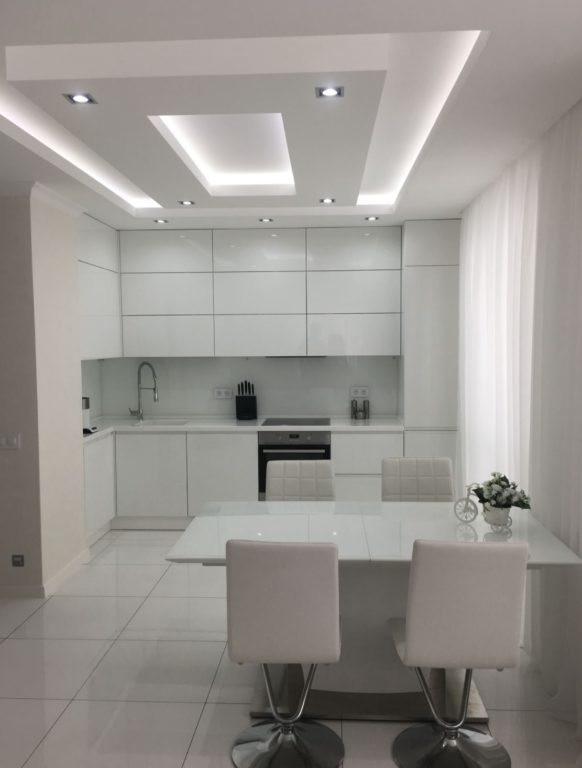 Two-level drywall ceiling with lighting
