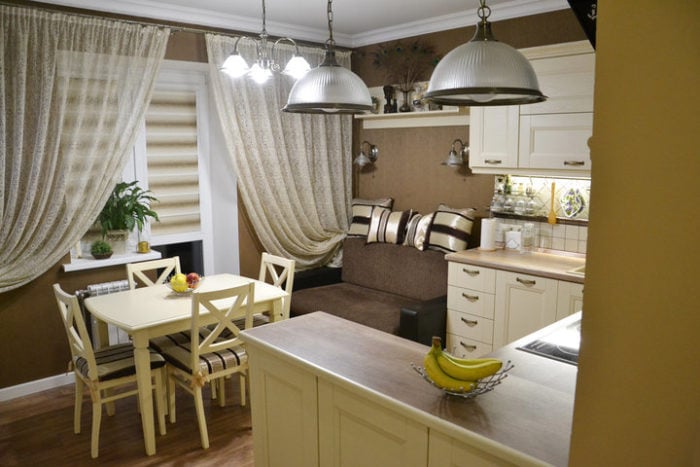 U-shaped classical kitchen