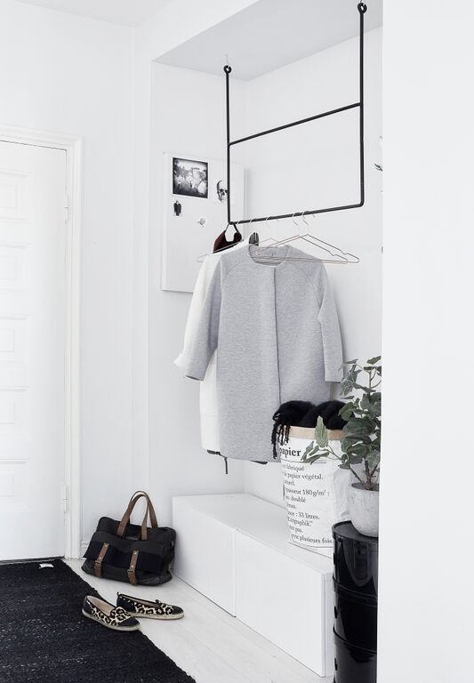 wall finish in modern small entryway
