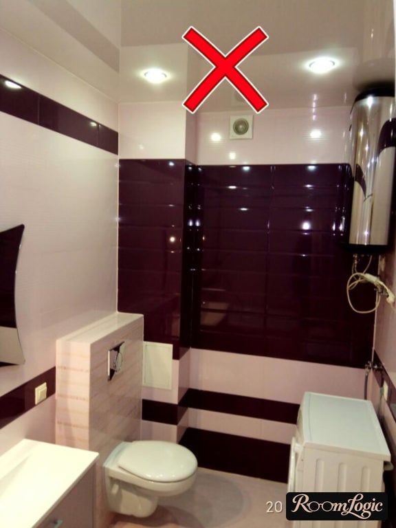 White glossy ceiling in the bathroom