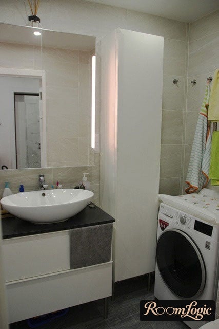 white glossy suspended closet in the bathroom