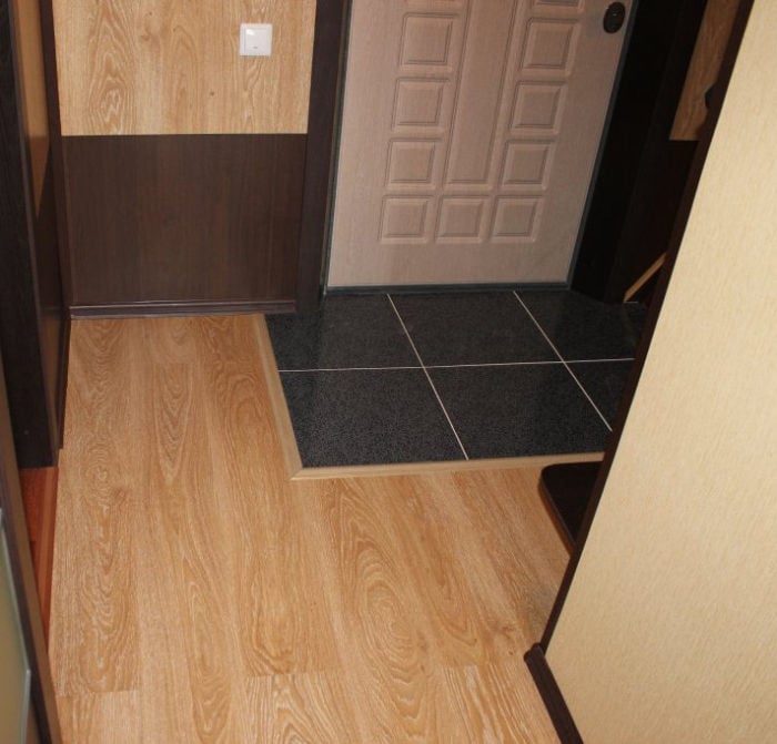 white grout for tile in entryway-hall