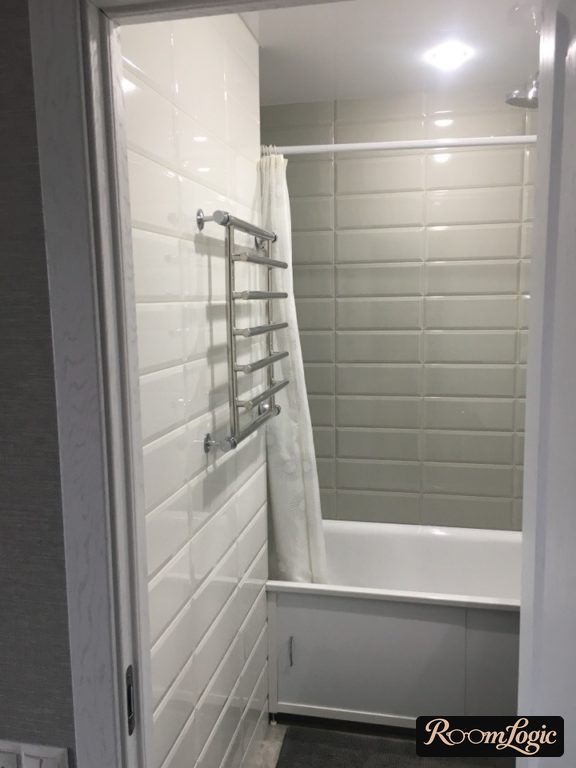 white kabochik tile in bathroom