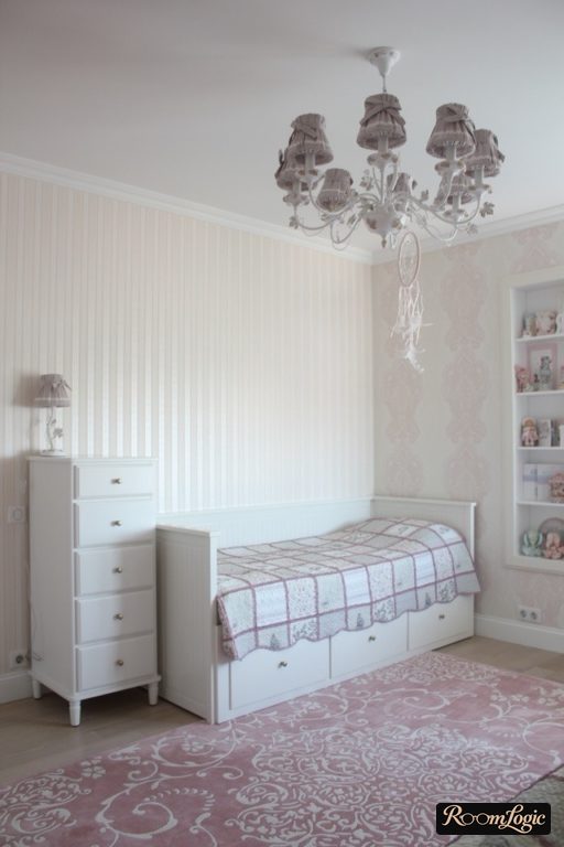 White light fixture in the kids' room