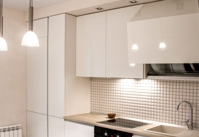 White mosaic on the kitchen backsplash