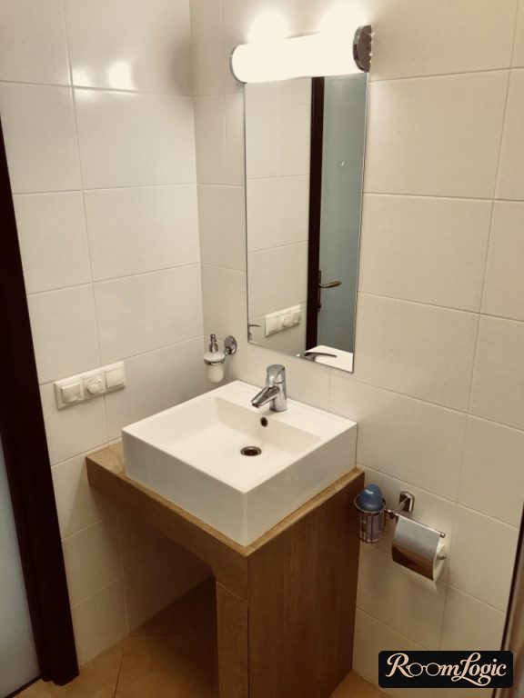 White tile in a very small bathroom – interior design, bathroom