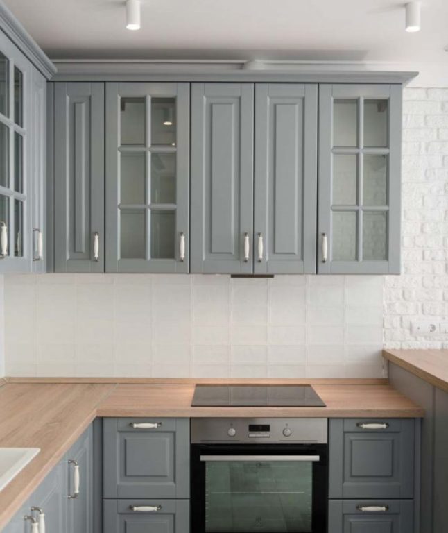 window sill is higher than countertop on the kitchen